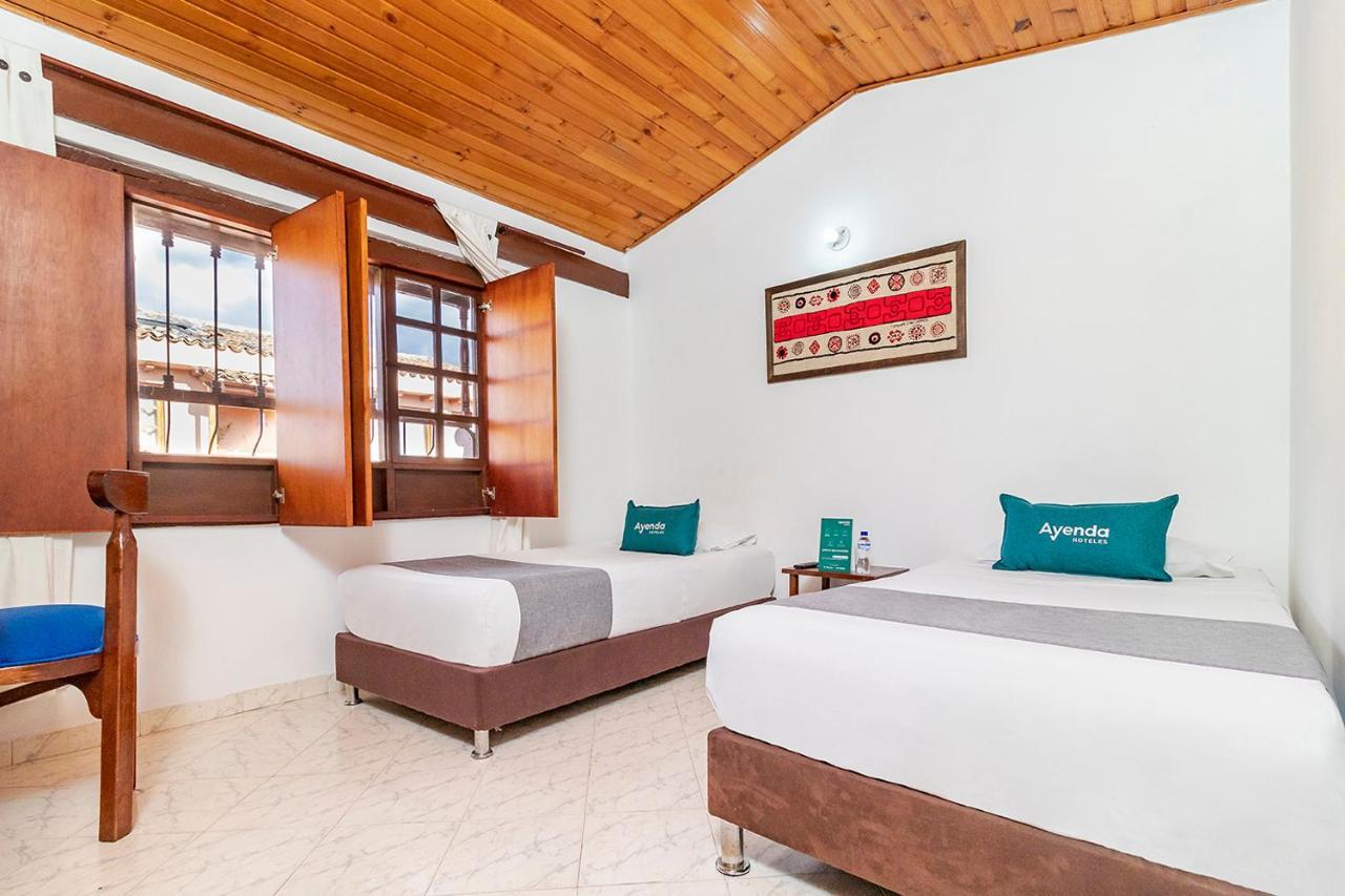 Hotel Casona Santa Rosa Chía Esterno foto